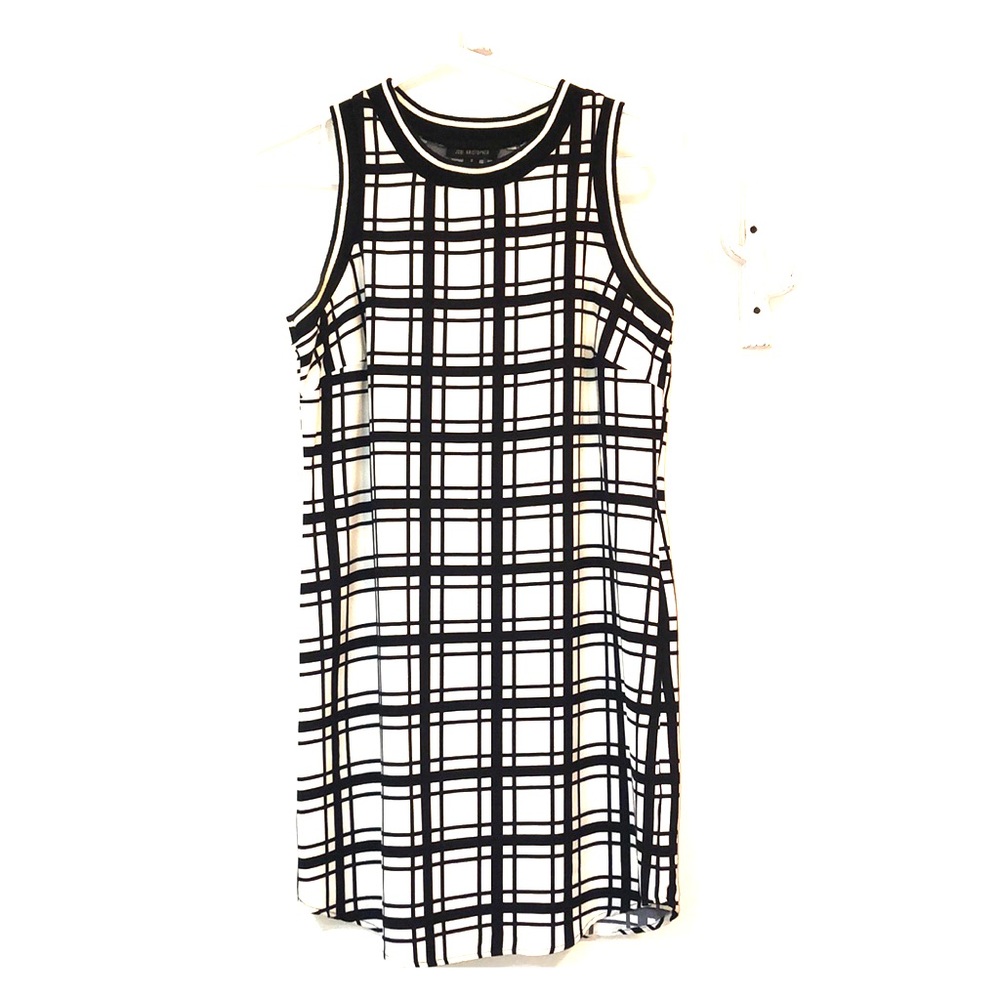 White/black sleeveless shift dress XS